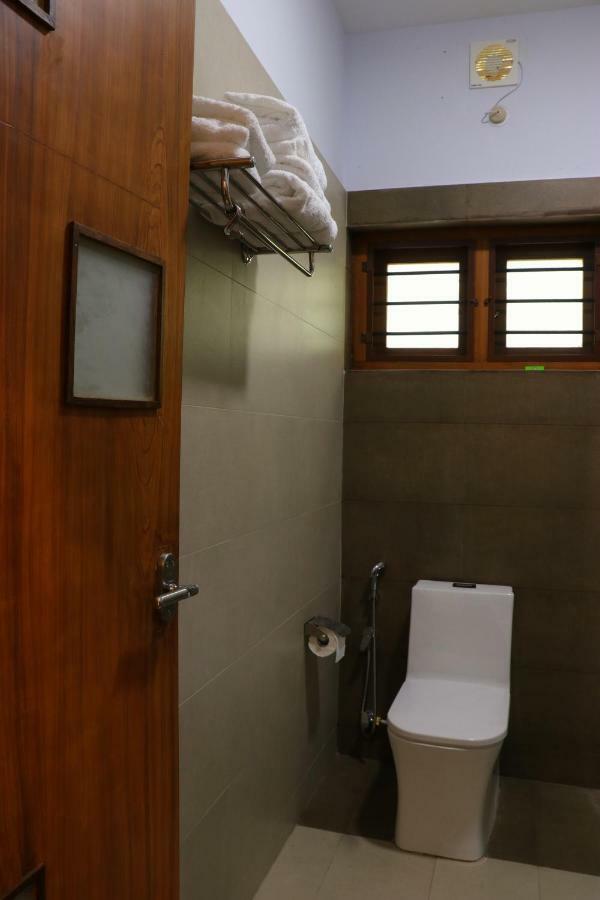 Water'S Edge Villas Alappuzha Exterior photo